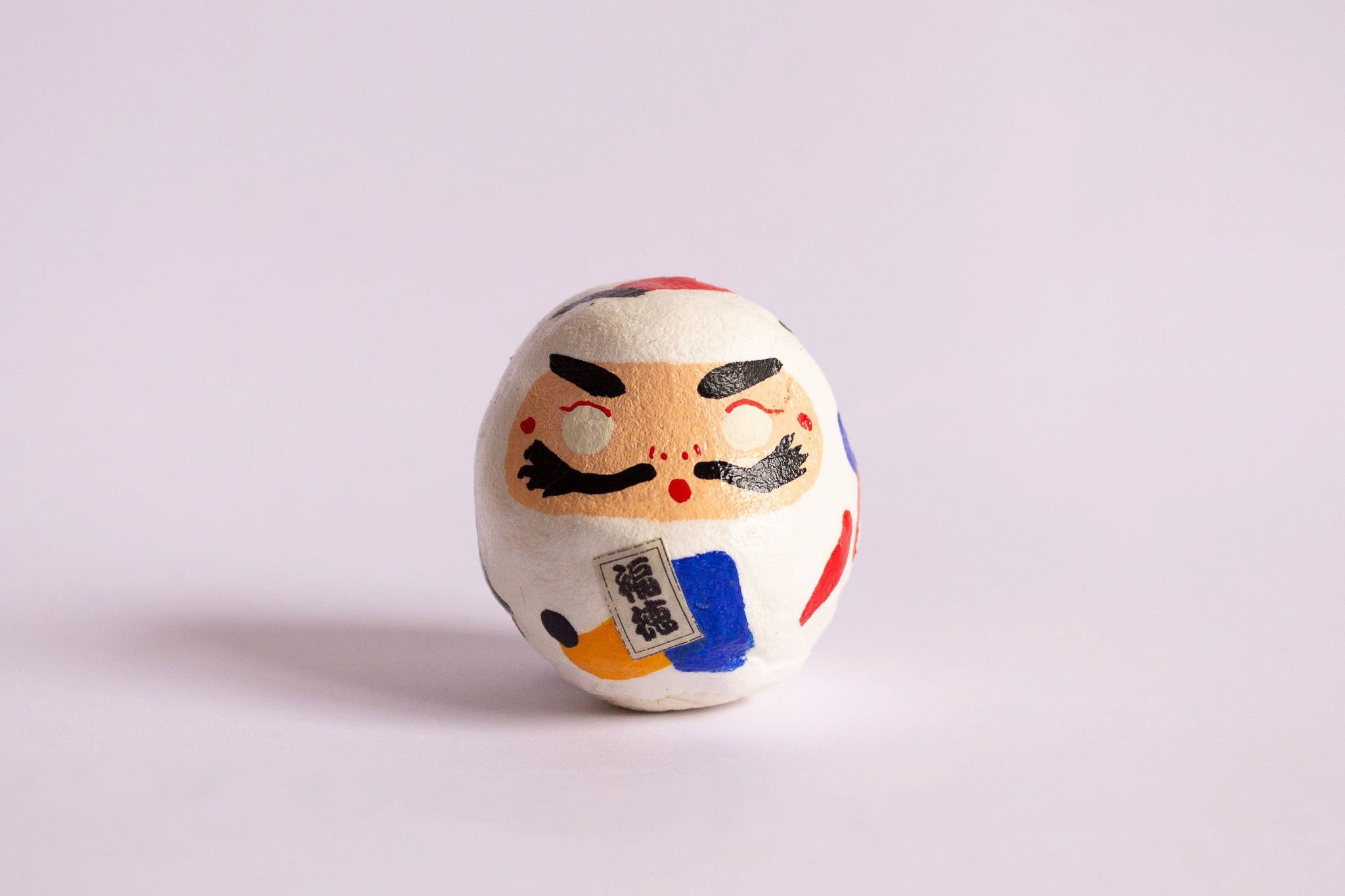 Crea y diseña tu daruma con Cristina Carrero